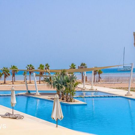 Ollystays Mangroovy Seaview 1Br Beach And Pool Free Access Хургада Екстер'єр фото